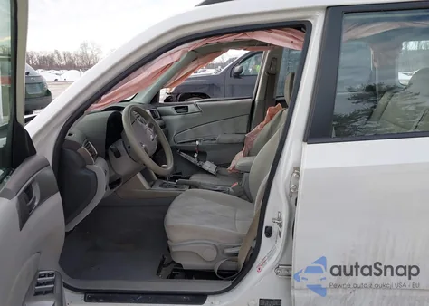 2010 Subaru Forester 2.5X z USA, uszkodzony, nr VIN JF2SH6BC5AH915748